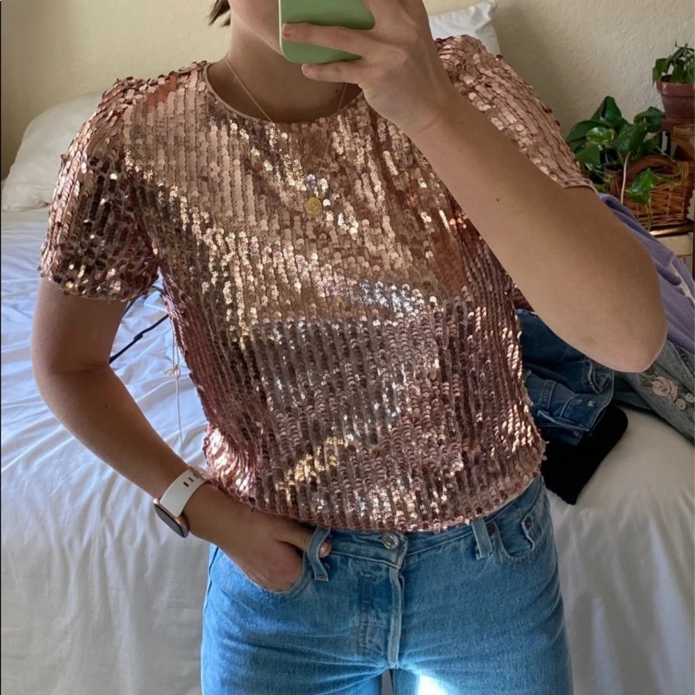 shiny top